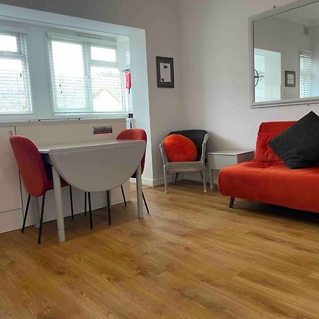 Flat In The Heart Of Leigh On Sea Less Than 2 Miles From The Beach サウスエンド・オン・シー エクステリア 写真