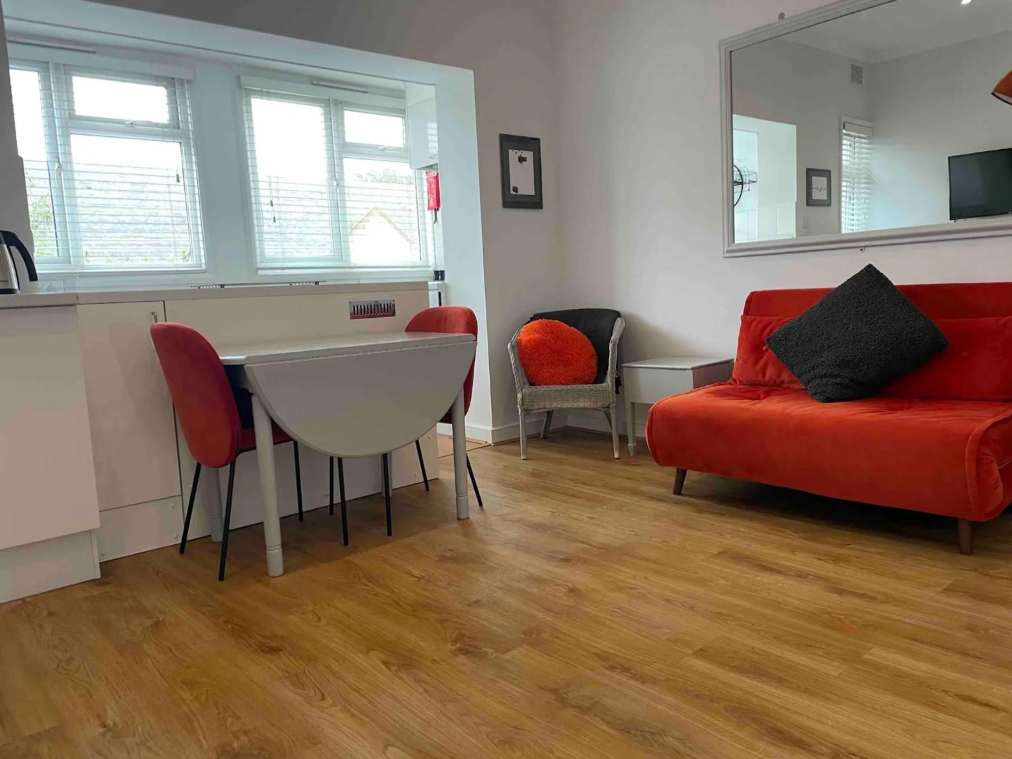 Flat In The Heart Of Leigh On Sea Less Than 2 Miles From The Beach サウスエンド・オン・シー エクステリア 写真
