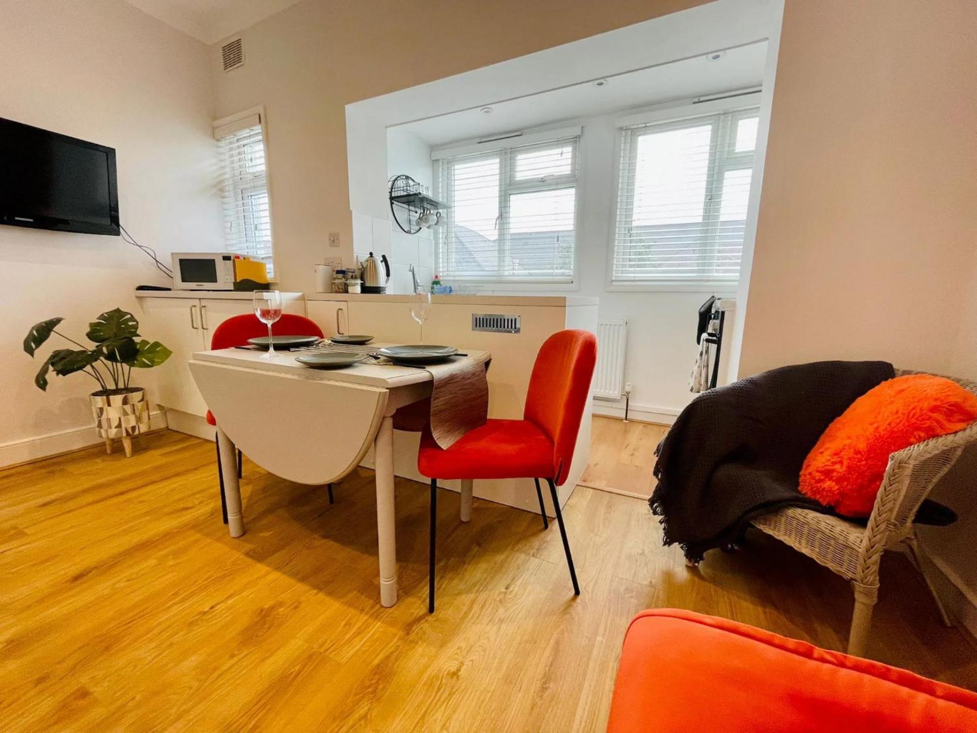 Flat In The Heart Of Leigh On Sea Less Than 2 Miles From The Beach サウスエンド・オン・シー エクステリア 写真