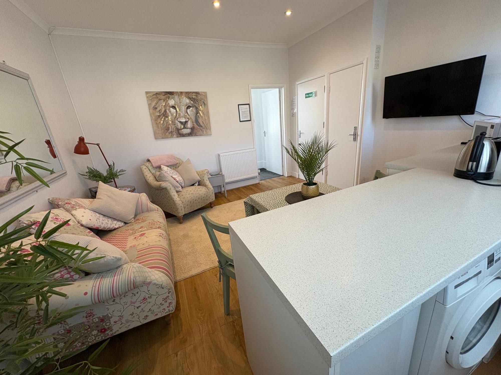 Flat In The Heart Of Leigh On Sea Less Than 2 Miles From The Beach サウスエンド・オン・シー エクステリア 写真