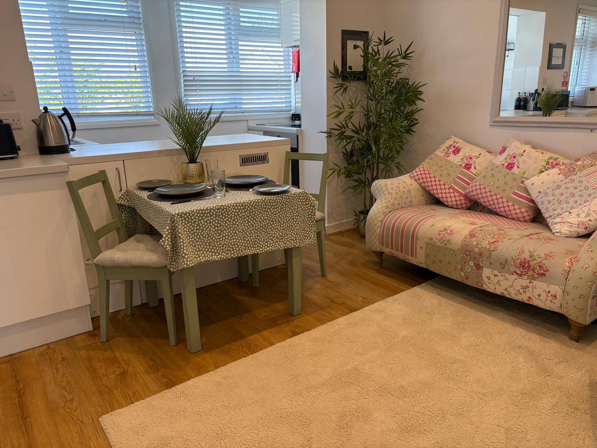 Flat In The Heart Of Leigh On Sea Less Than 2 Miles From The Beach サウスエンド・オン・シー エクステリア 写真